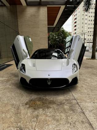 MASERATI MC20 3.0 V6 BITURBO GASOLINA DCT